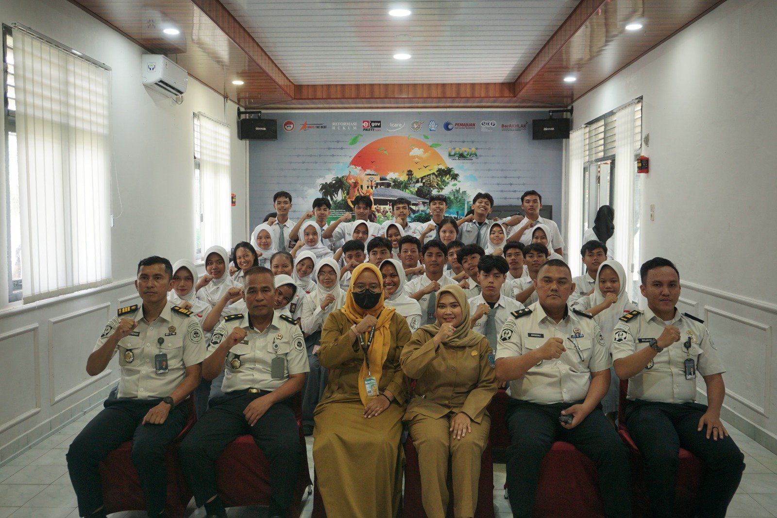 Perkuat Pemahaman Reintegrasi Sosial, Lapas Tanjungpandan Sambut Kunjungan Edukatif Pelajar SMAN 2 Tanjungpandan